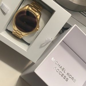 Michael Kors access watch gold